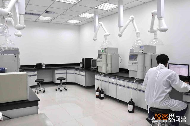 研二学生写了一篇文章,但是导师希望把一作给在其他学校读博的老师用,该怎么办？