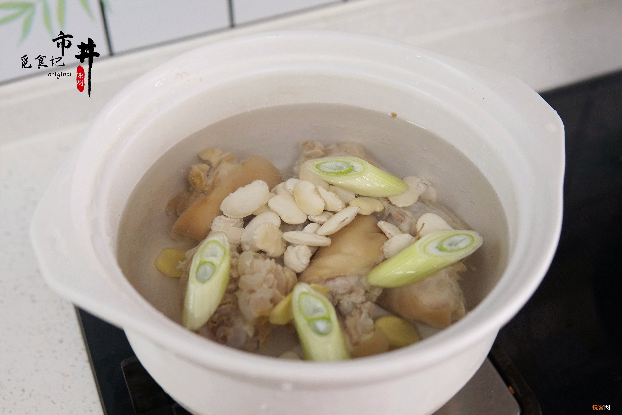 萝卜炖猪蹄汤的做法 汤白味鲜
