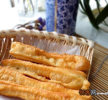 为啥两根油条一起炸