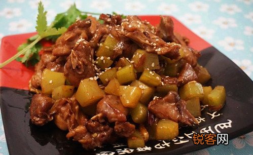 干果青笋兔肉