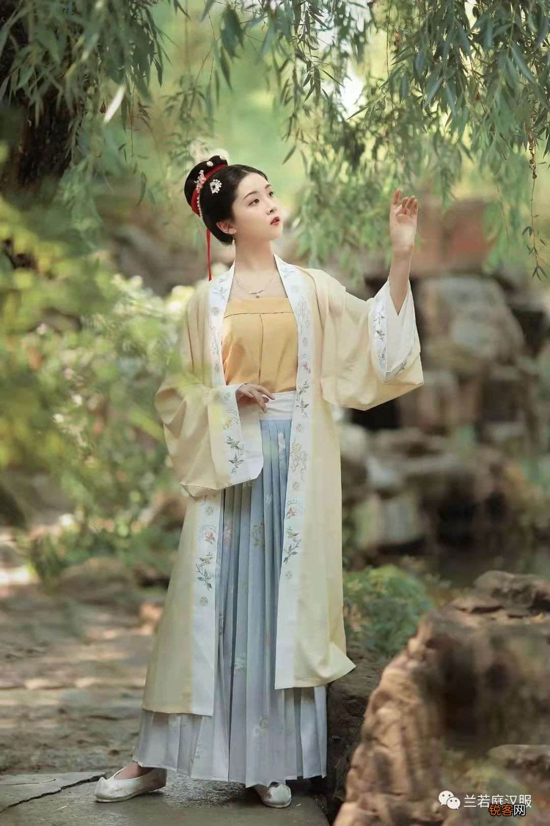 疫情下的汉服品牌 又一家汉服品牌被卷死了