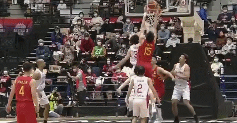 男篮世界杯中国大胜日本 周琦伤退