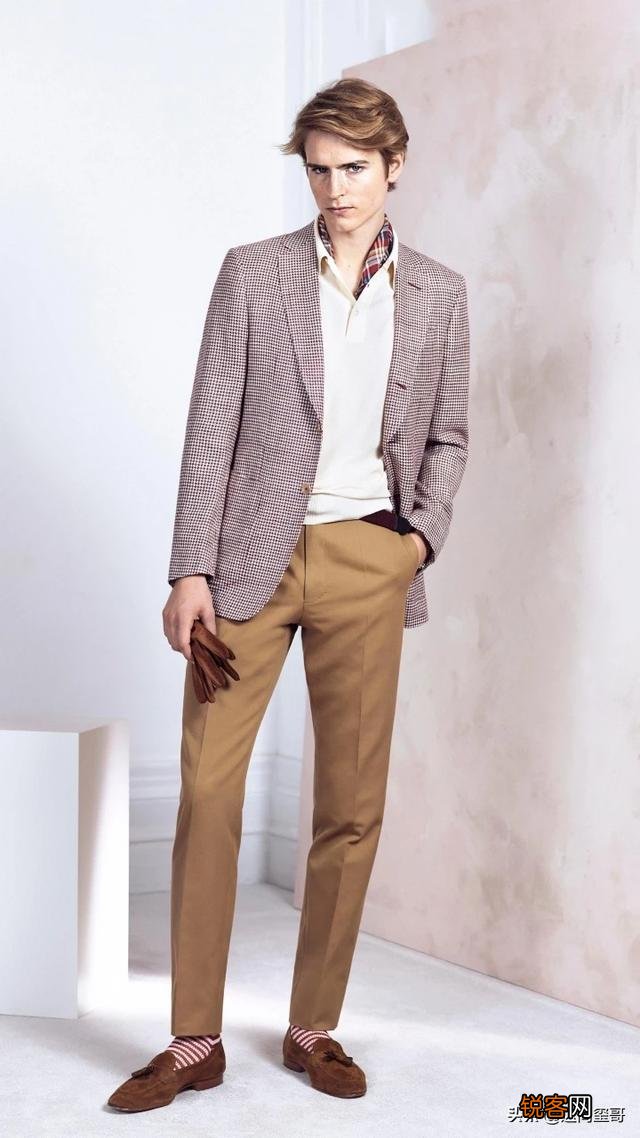 平常我们穿衣服怎么配色好看？