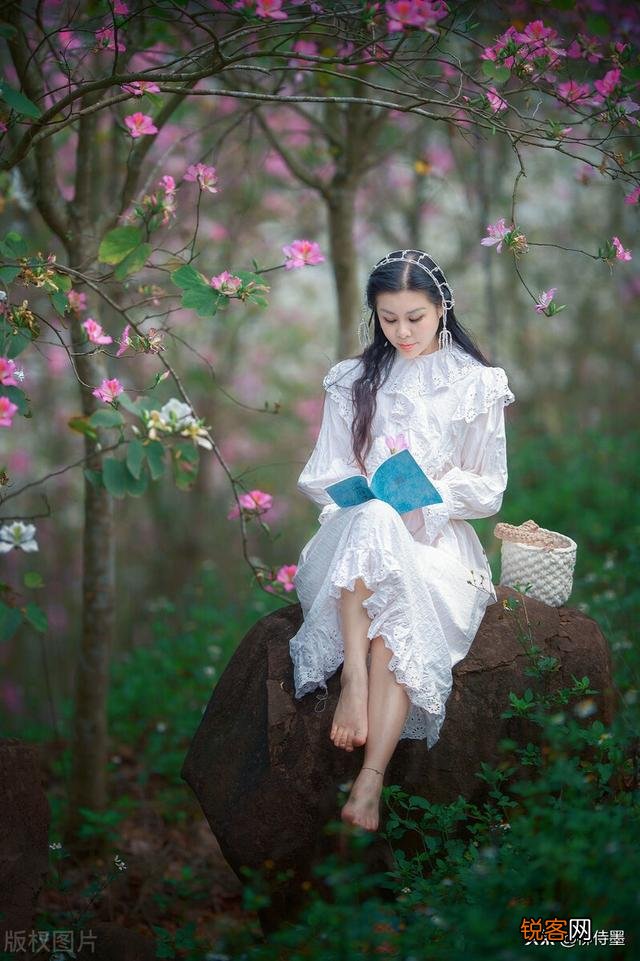 颜色搭配对于时装人像摄影有哪些帮助？