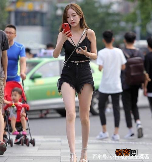 穿搭中有哪些万能色彩搭配？