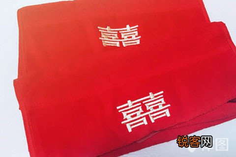 结婚后男子养第三者犯重婚罪吗？