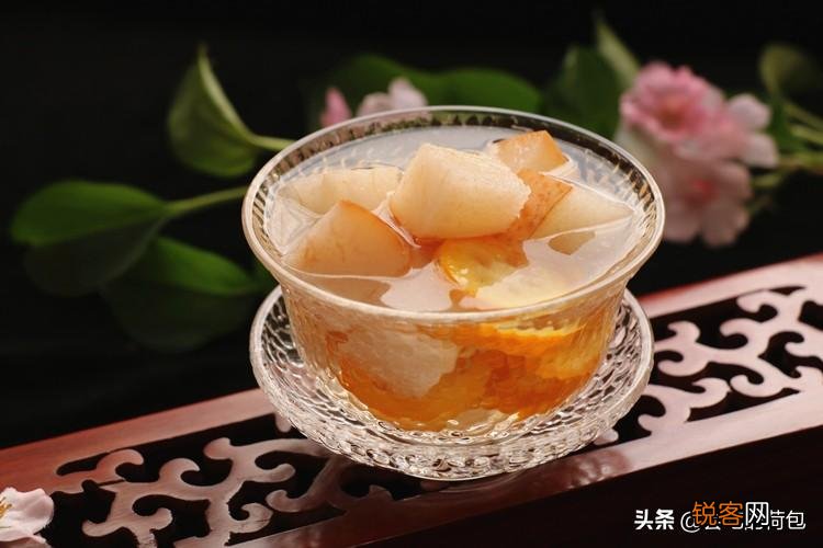 正确煮梨水的方法窍门 梨汤不发苦不变黑