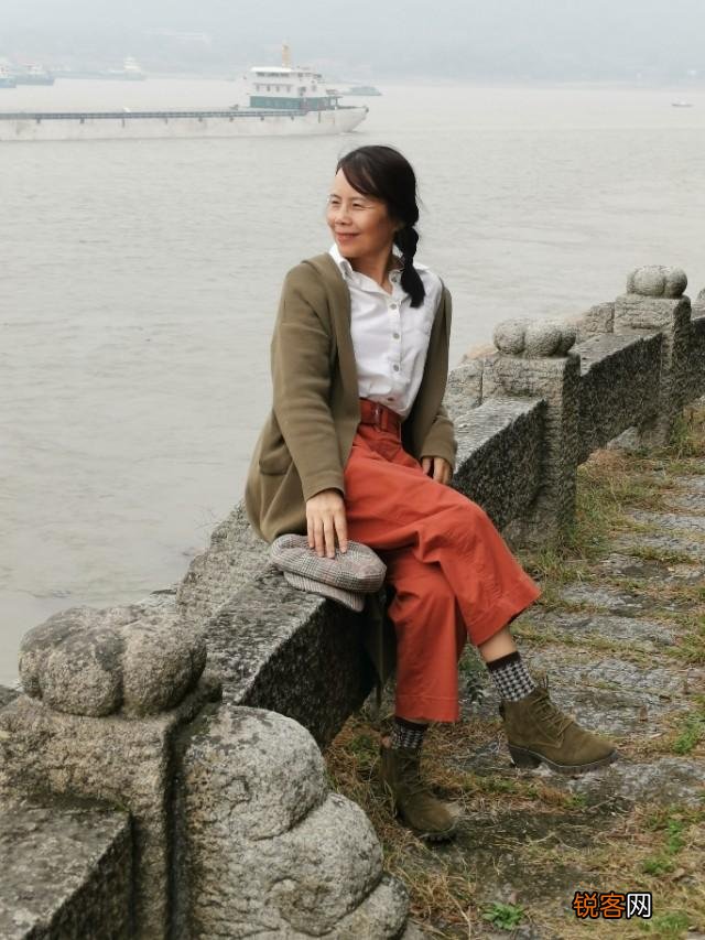 穿衣搭配方面有哪些你觉得好看的配色或撞色？