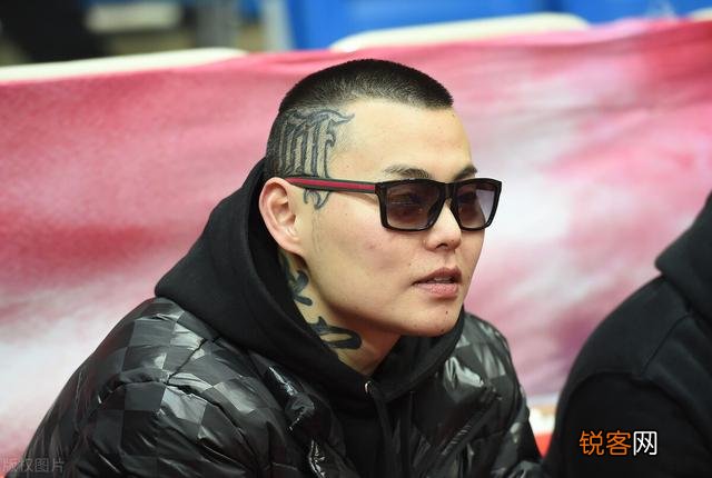 你觉得国内外最牛的rapper是谁？为什么？
