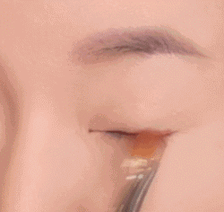眼影颜色怎么搭配最好看？有哪些画眼影的技巧？