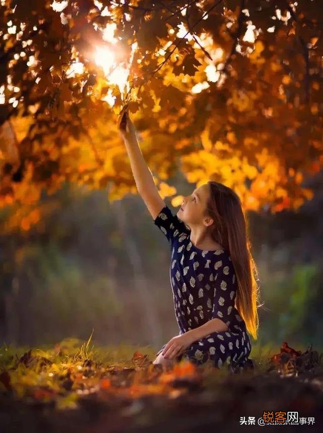 秋天郊外拍人像如何搭配画面色彩？