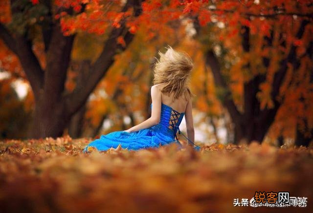 秋天郊外拍人像如何搭配画面色彩？