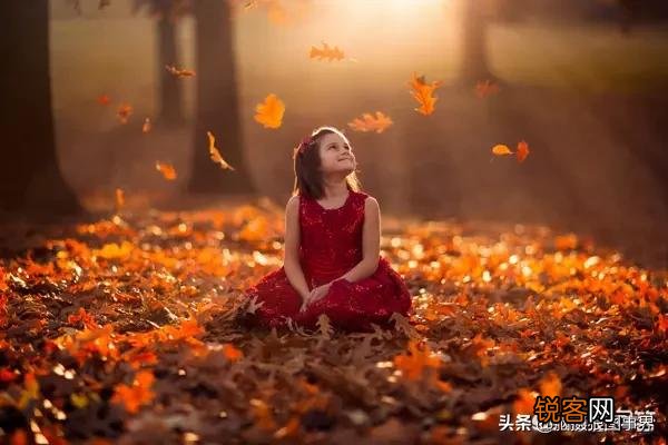 秋天郊外拍人像如何搭配画面色彩？
