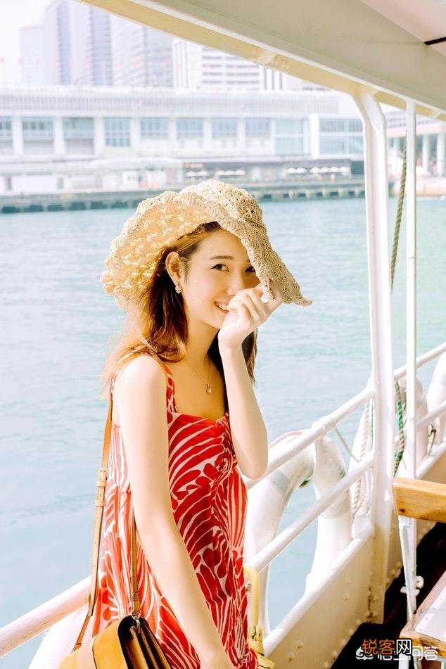 摄影构图时,如何搭配好画面中的色彩？