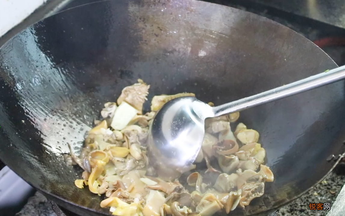 河蚌汤怎么做好喝 汤鲜味美不腥