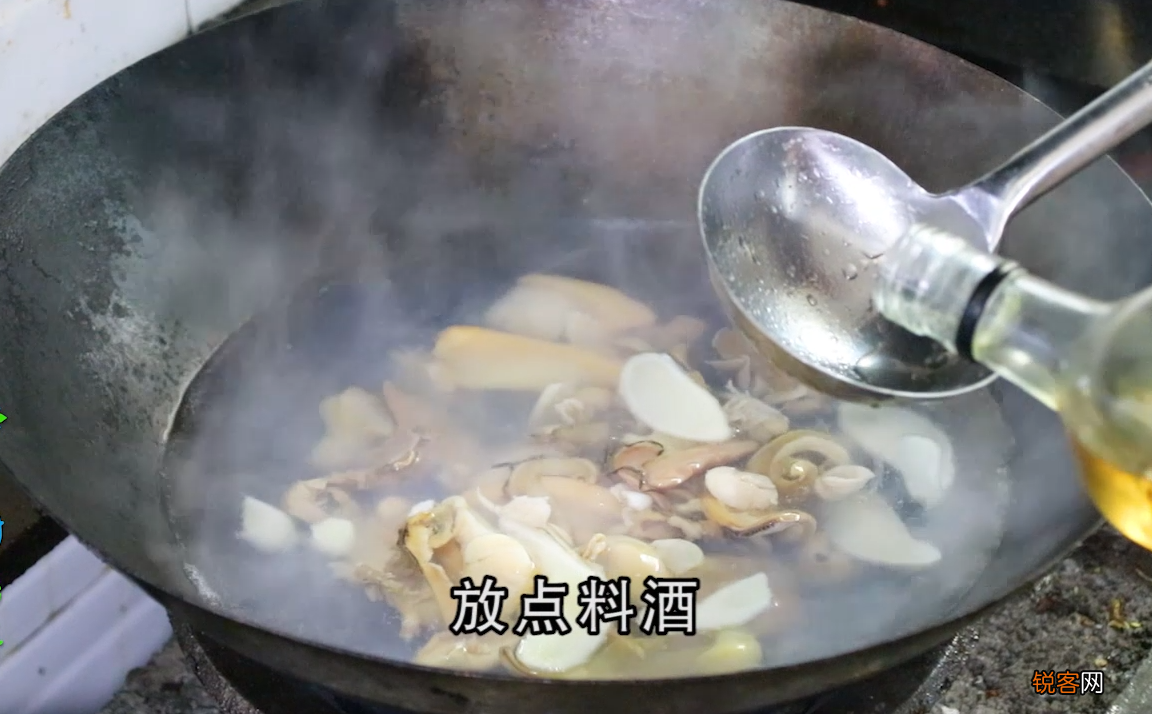 河蚌汤怎么做好喝 汤鲜味美不腥