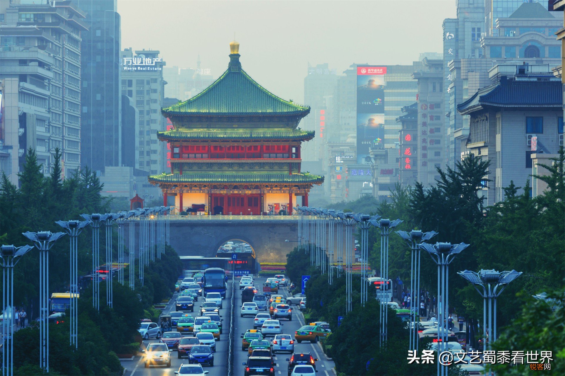 我国行程最远的列车 4980公里历时53小时，途径8省，终点拉萨