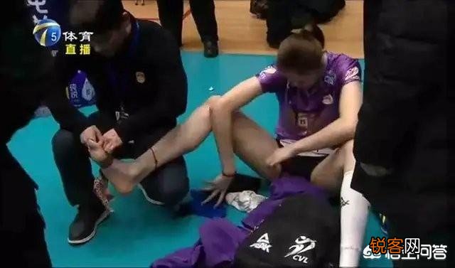 天津骨科专家随天津女排抵常州,李盈莹未上场训练,友泉出招蔡斌接,谁会胜出呢？