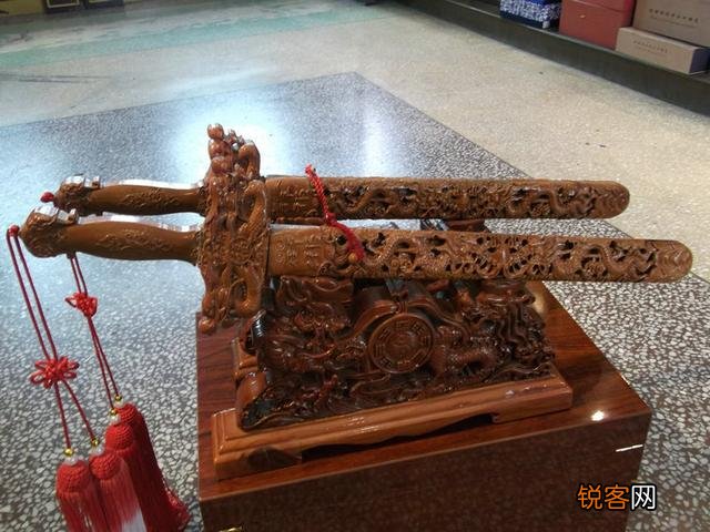 客厅里摆放点什么东西最能辟邪？