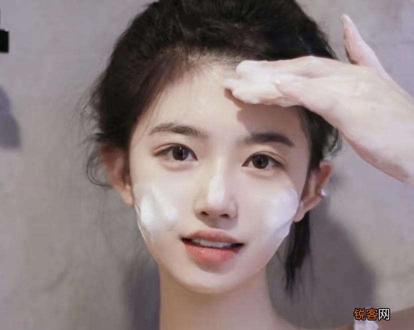 洗面奶的正确用法 如何选择洁面产品