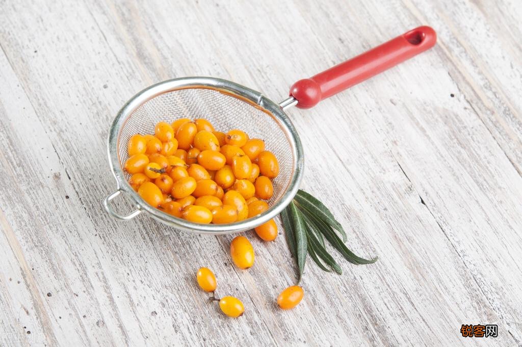 沙棘原浆的功效 常喝的沙棘原浆，还有沙棘火锅到底有疗效吗？