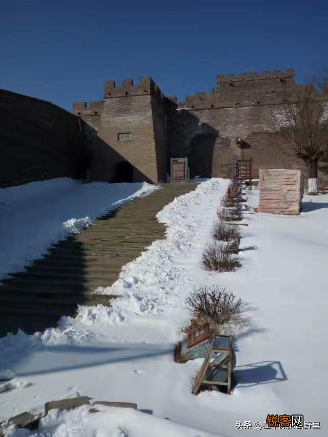 摄影如何表现“昔我往矣,杨柳依依。今我来思,雨雪霏霏。”？