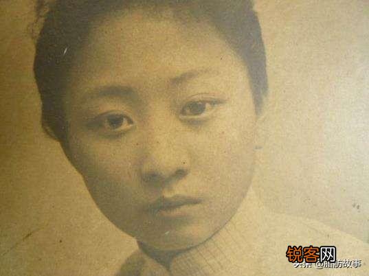 53岁黄金荣逼婚23岁上海滩名伶露兰春,露兰春开出怎样的条件愿意和黄金荣成婚？