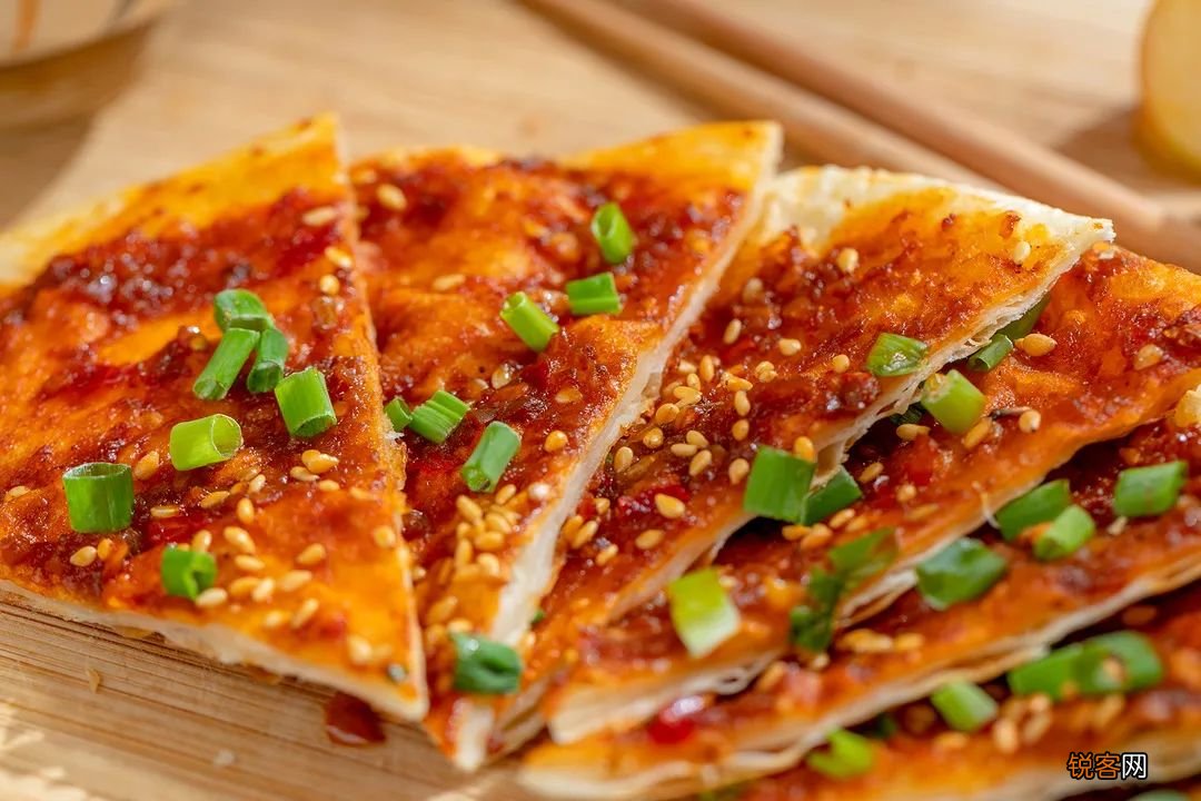 酱香饼的正宗做法 其实不用揉面平底锅就能做