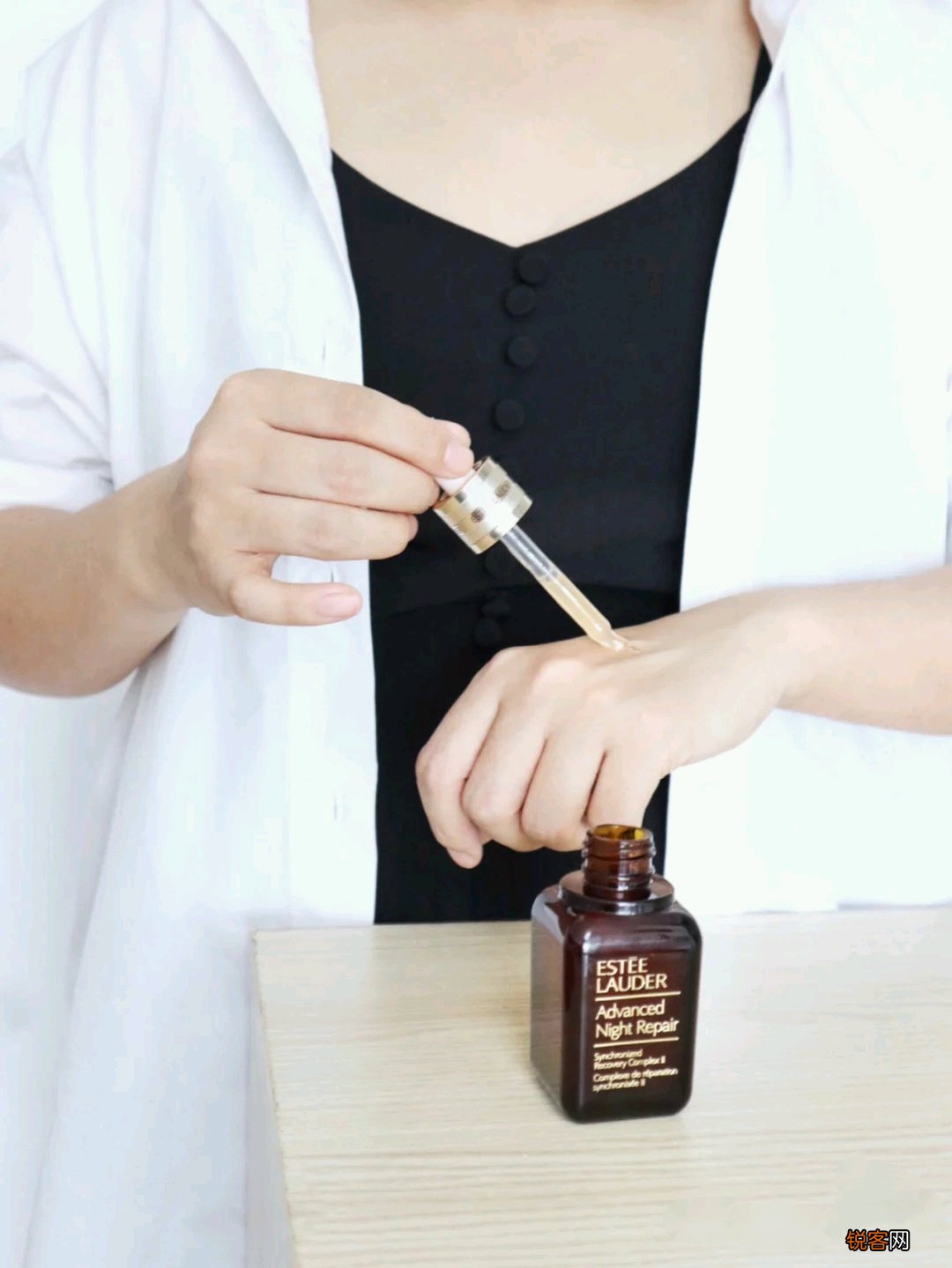 精华液什么牌子好 公认好用的精华榜单：科颜氏淡斑，雅诗兰黛维稳，欧莱雅性价比高