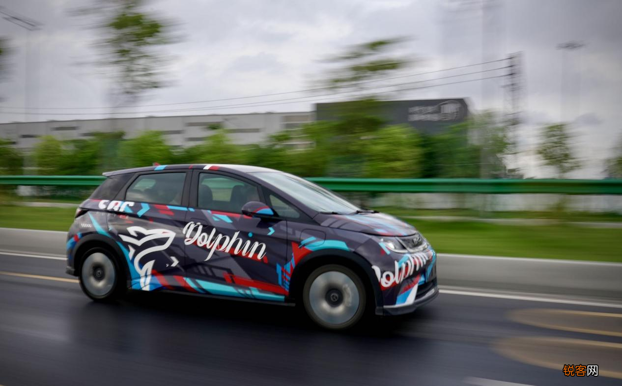 比亚迪电动汽车怎么样 比亚迪海豚试驾评测