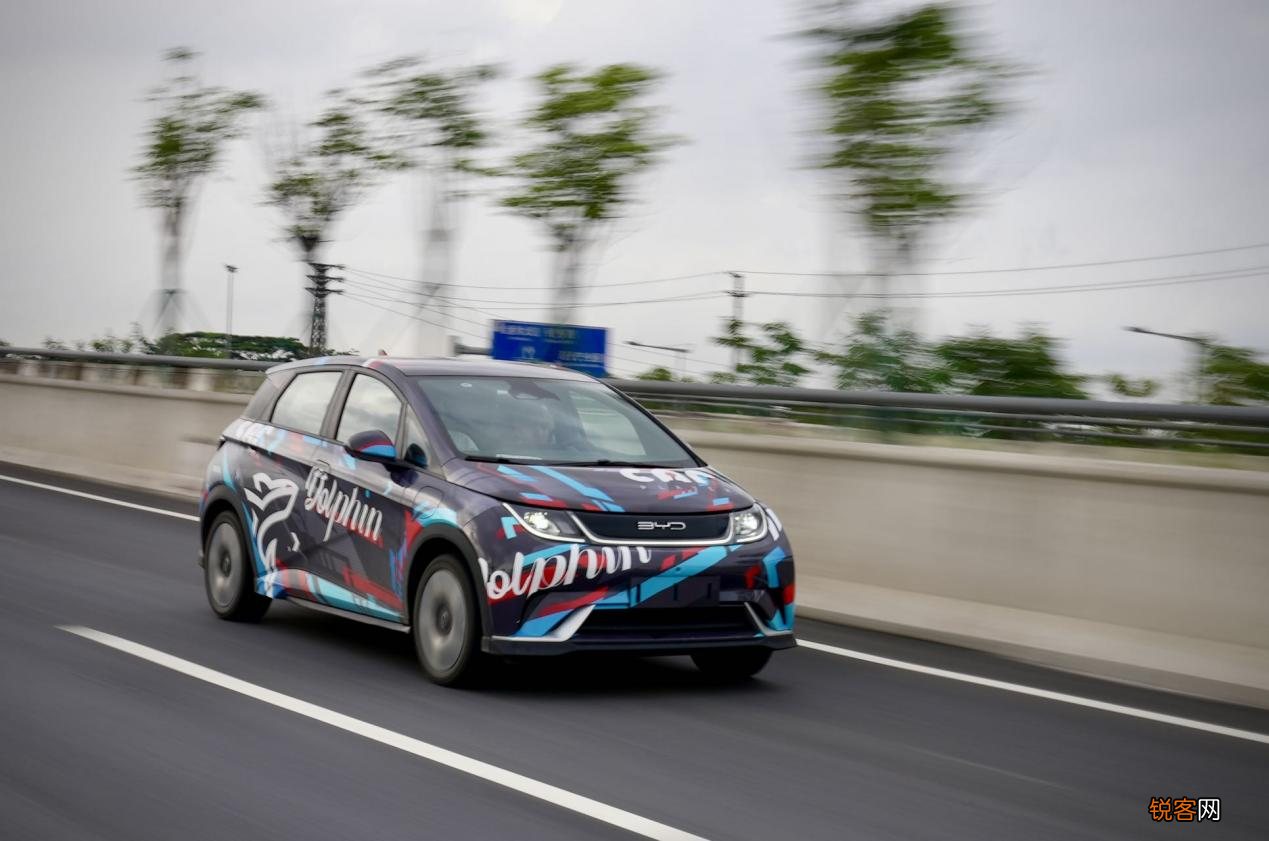 比亚迪电动汽车怎么样 比亚迪海豚试驾评测
