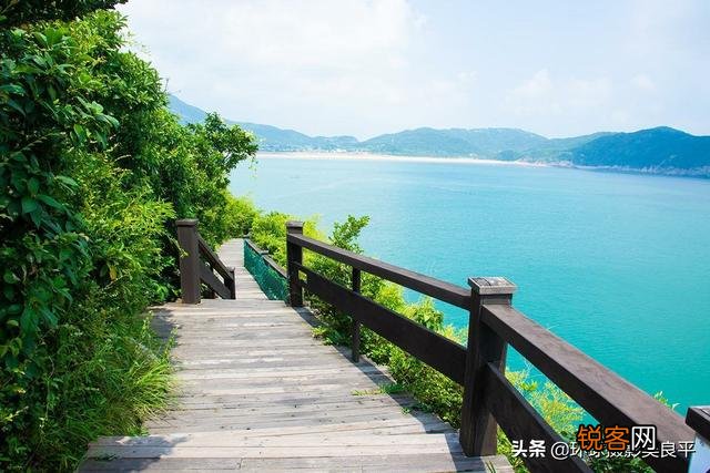 舟山有哪些碧海蓝天,不太商业化的小岛值得推荐？