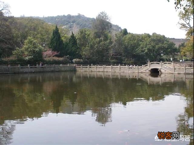 五一打算去舟山玩,有什么好玩的景点吗？从宁波怎么过去？