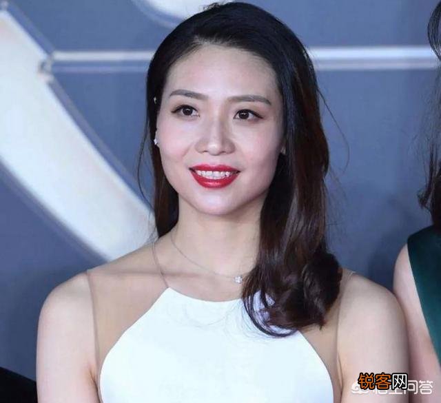 中国女排中,你觉得前五的美女都有谁？