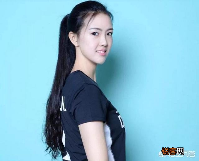 中国女排中,你觉得前五的美女都有谁？