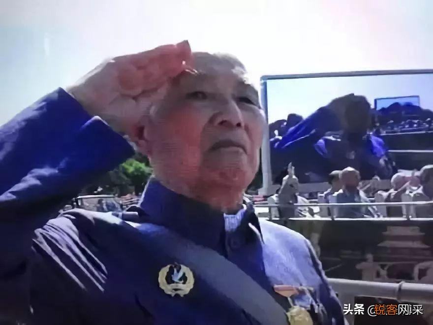为什么日本投降是8月15日，抗战胜利纪念日却是9月3日？