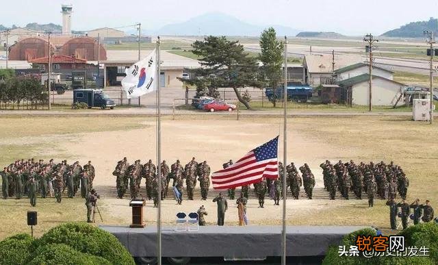 如果美国疫情失控,俄罗斯会不会趁机打垮美国独霸世界的地位？