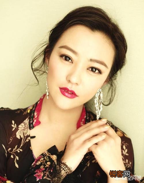 如果在现有国内女演员中挑选出十位演技最好的,你认为会是哪些人？