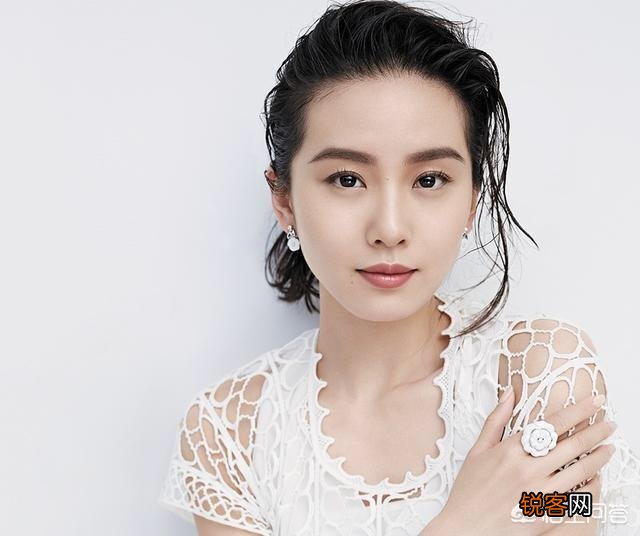 当今中国娱乐圈容貌最美女明星排名前三名,你心目中都有谁？