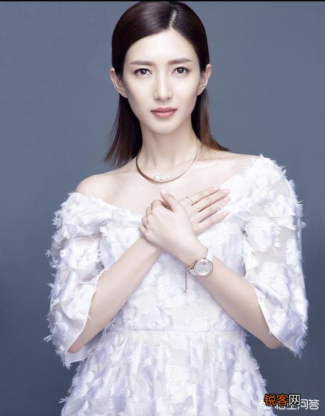 当今中国娱乐圈容貌最美女明星排名前三名,你心目中都有谁？