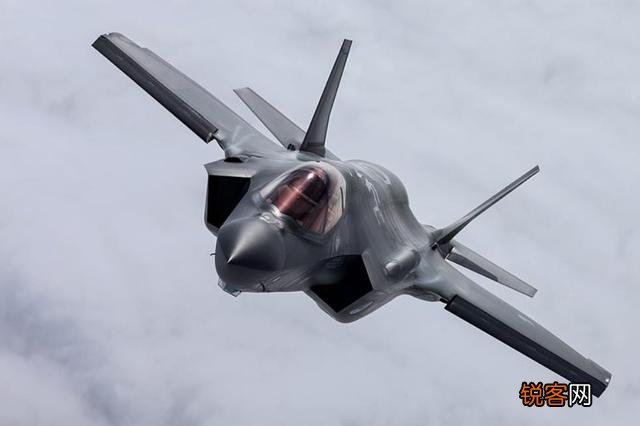 俄罗斯有能力击沉美国航空母舰吗?
