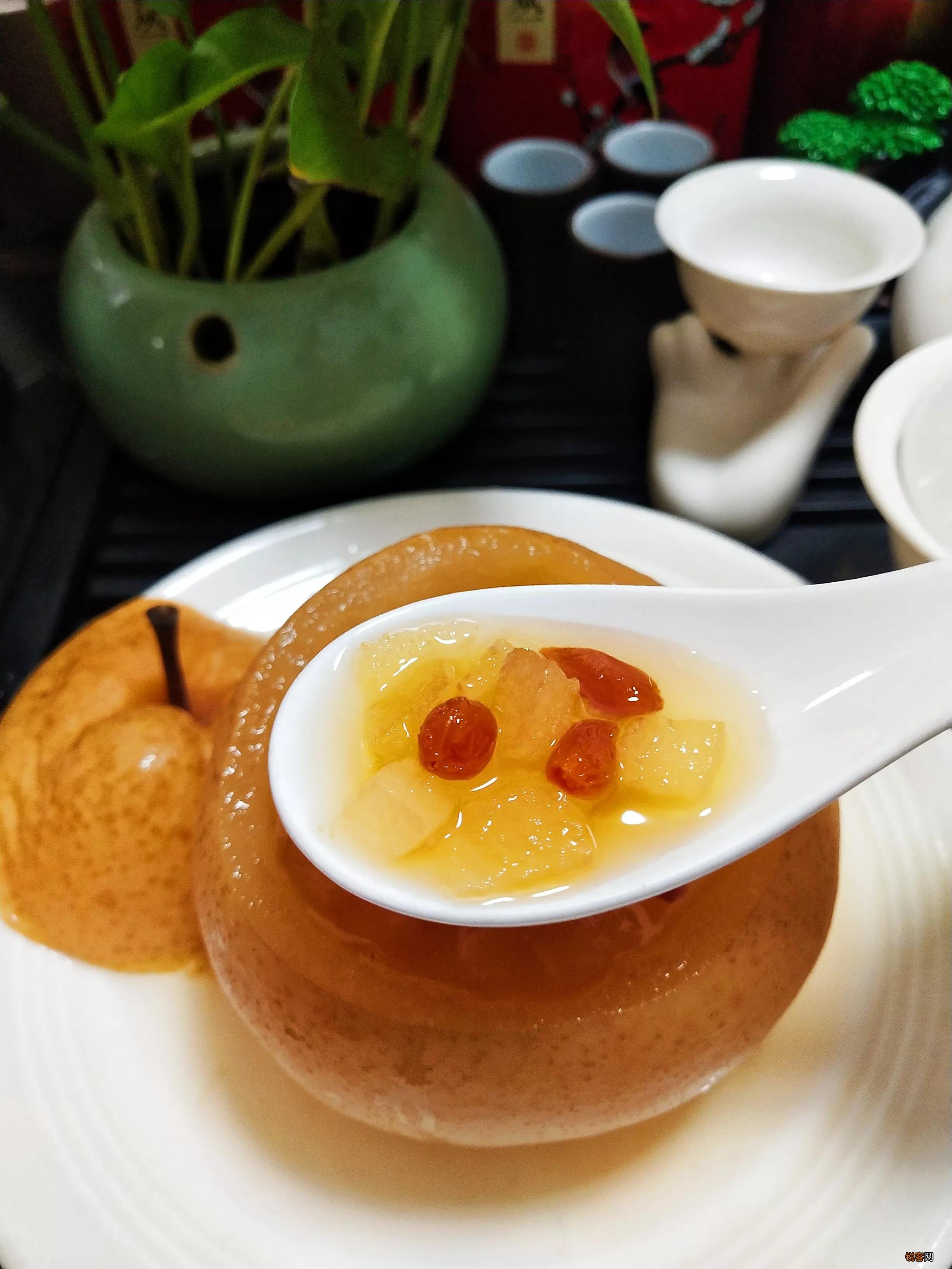 冰糖雪梨怎么做 秋季润肺止咳效果好