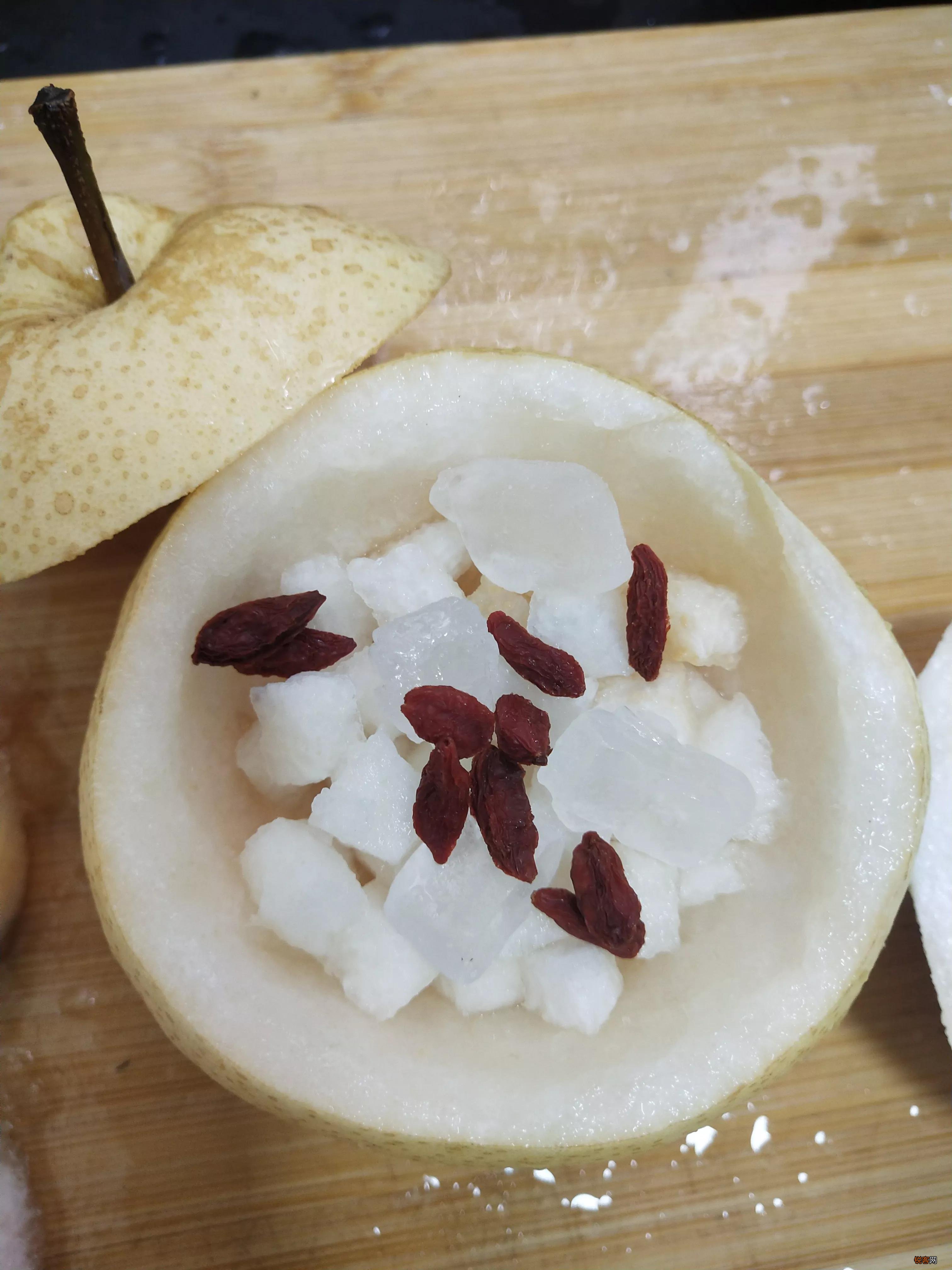 冰糖雪梨怎么做 秋季润肺止咳效果好