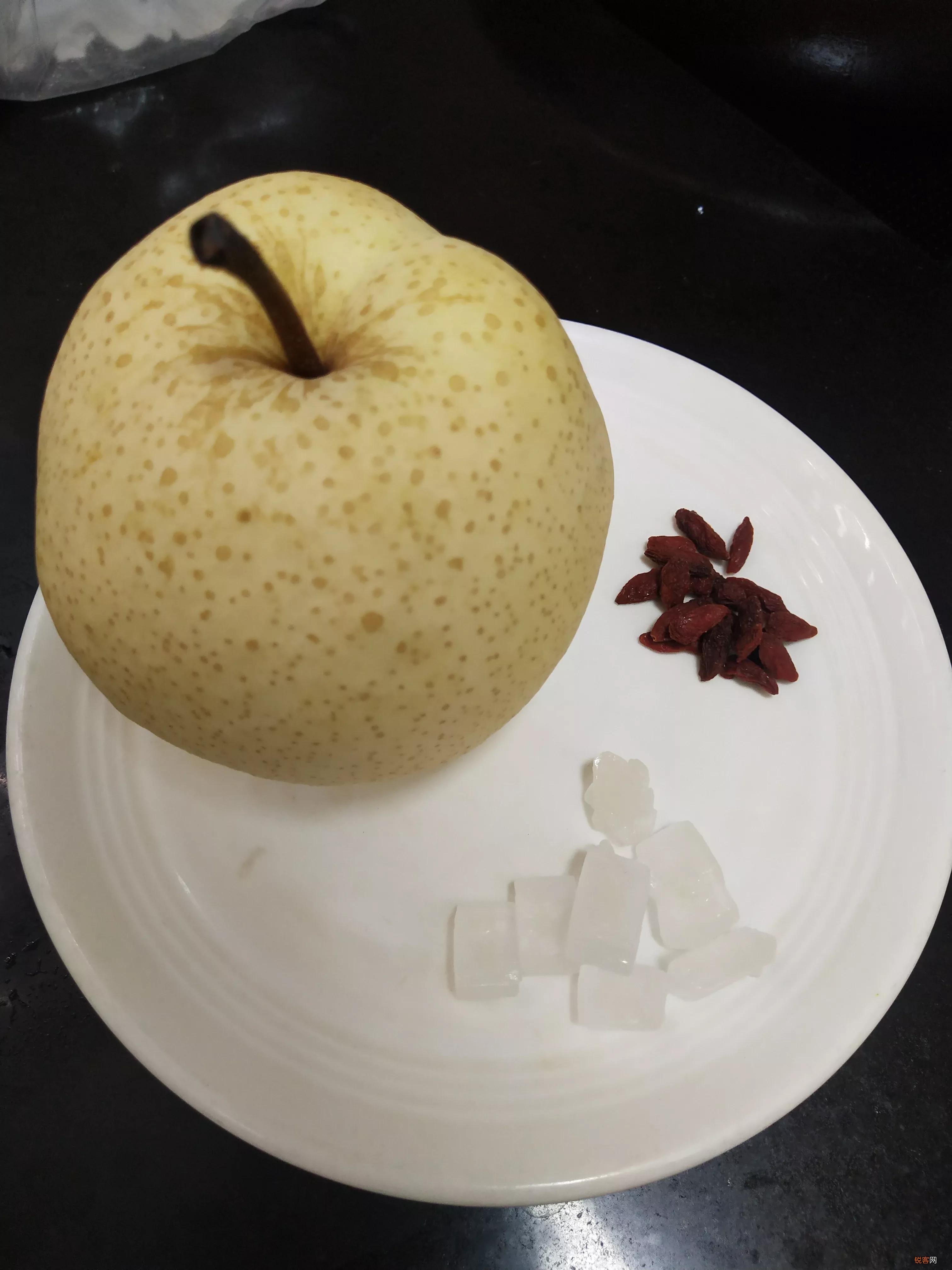 冰糖雪梨怎么做 秋季润肺止咳效果好