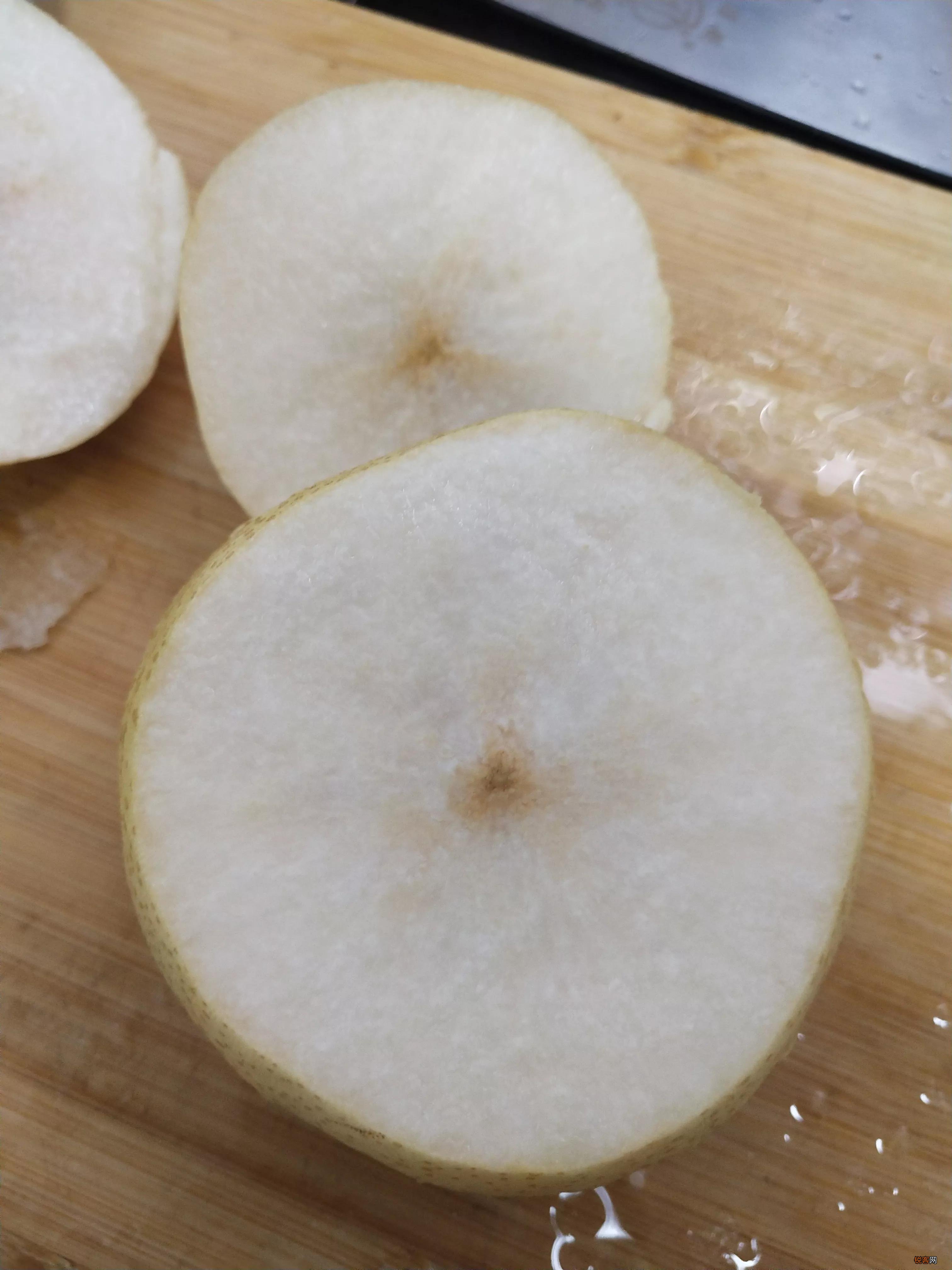 冰糖雪梨怎么做 秋季润肺止咳效果好