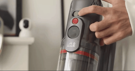 戴森和小狗吸尘器哪个好 哪个更值得入手