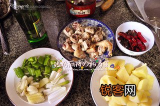 新疆大盘鸡的做法