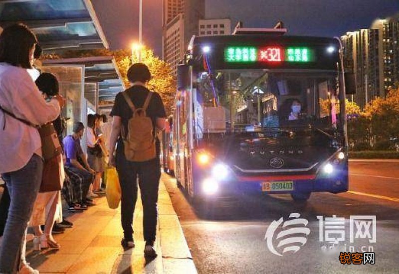 2020平安夜公交车延时吗