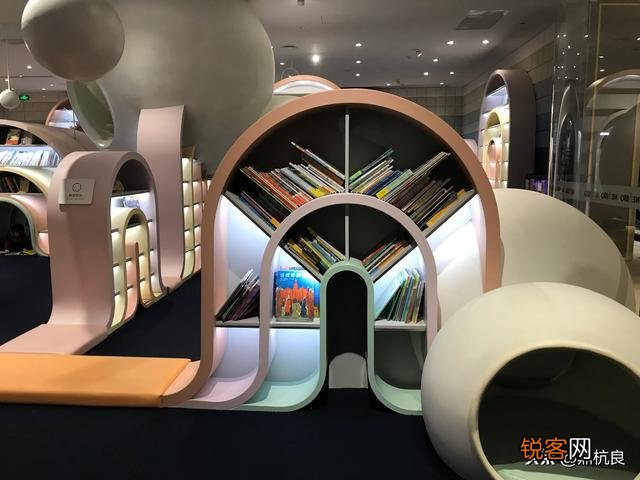 头条有美文吗？没有简单的名,有的只有三言两语只为吸睛的标题？