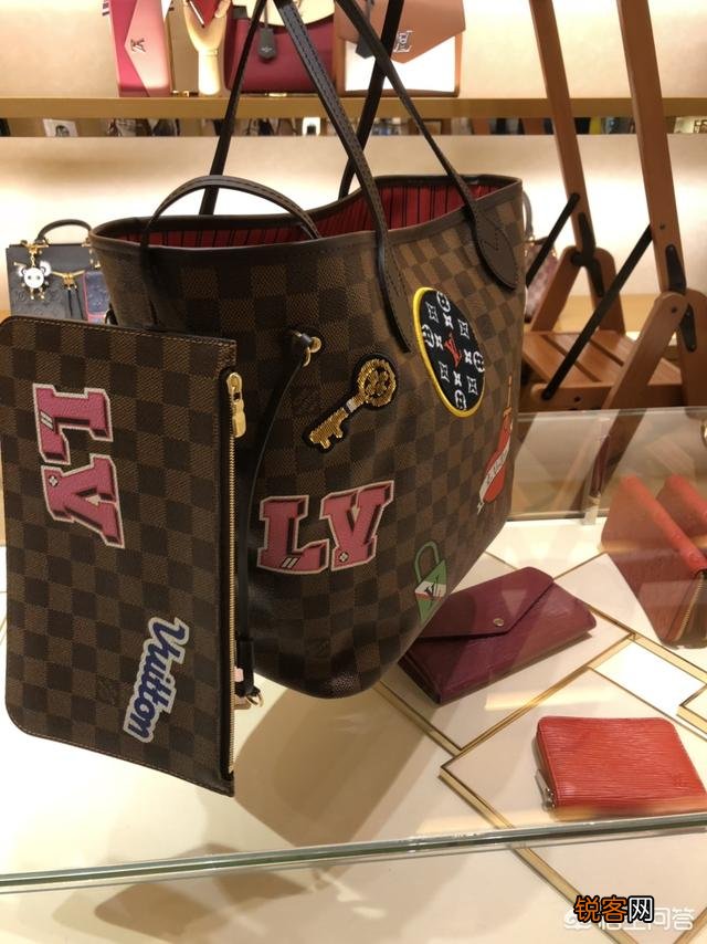 你觉得LV的包好看吗？有什么特色？